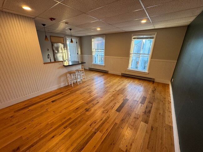 Building Photo - 38 W Main St