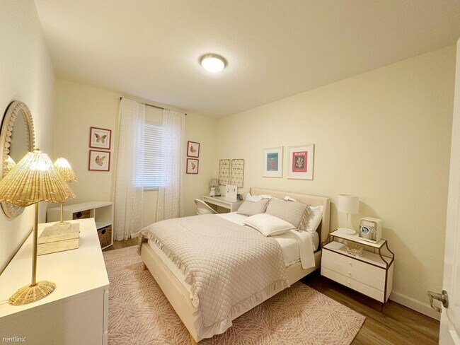 Foto del edificio - 4 br, 3.5 bath House - 8444 Blue Cove Way