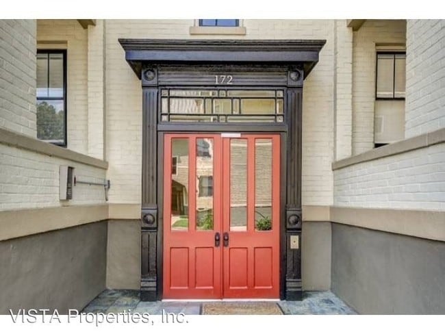 Building Photo - 172 N Keats Ave