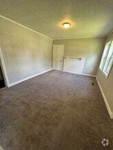 Building Photo - 1222 Forman Dr