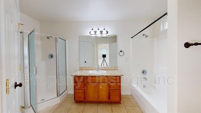 Building Photo - 3730 Silvario Ct