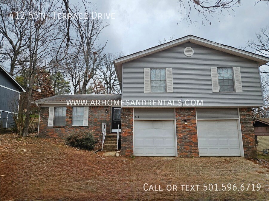 Foto principal - 412 55th Terrace Drive | $1595 | 4 beds, 2...
