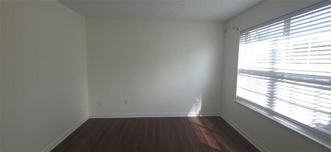 Foto del edificio - 2895 Gallery Grove