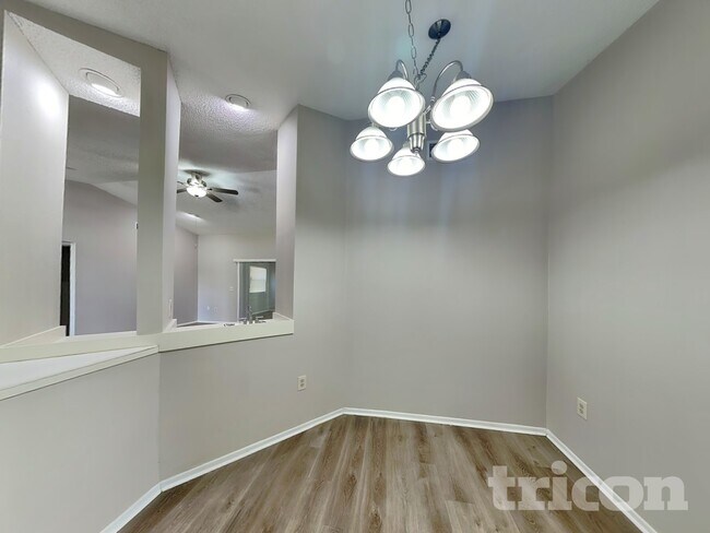 Building Photo - 1203 70th Dr E