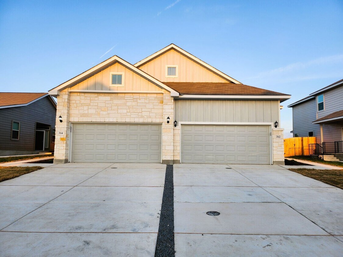 Foto principal - Beautiful Home in Cibolo