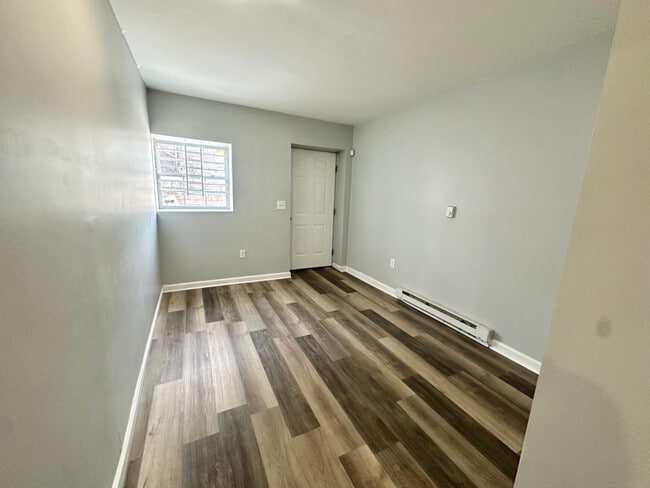 Foto del edificio - 347 Ridgewood Ave