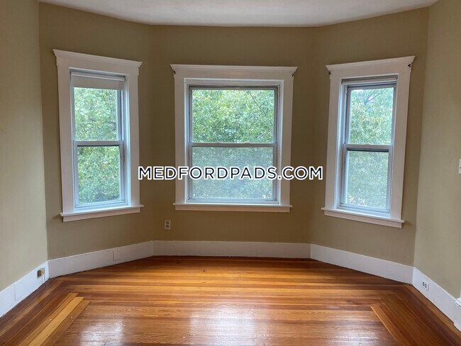 Building Photo - 284 Boston Ave