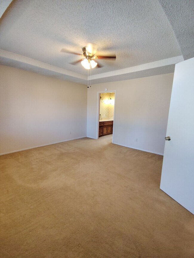 Building Photo - UPDATED HOUSE