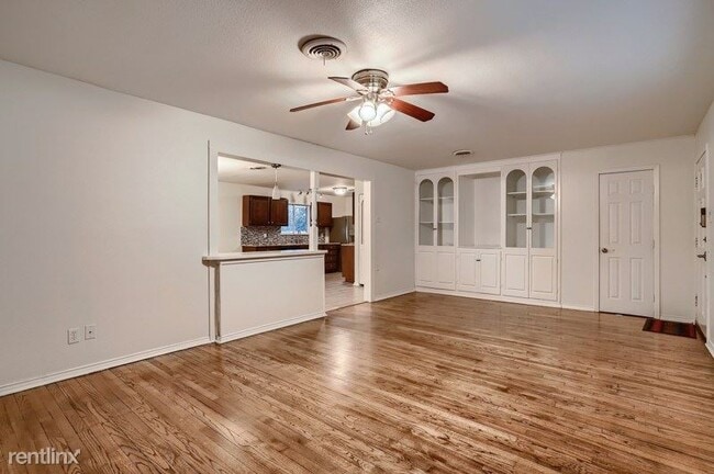 Building Photo - 3 br, 3 bath House - 7005 Willis Avenue