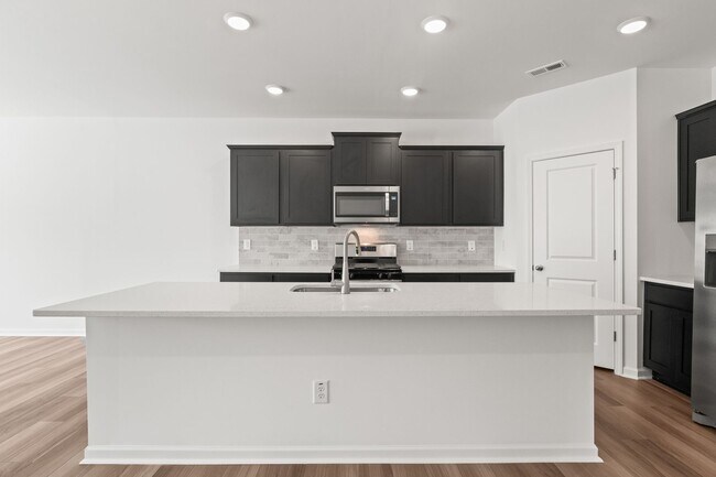 Foto del edificio - 3 Bed 2.5 Bath Townhome at Cambrey Crossing.