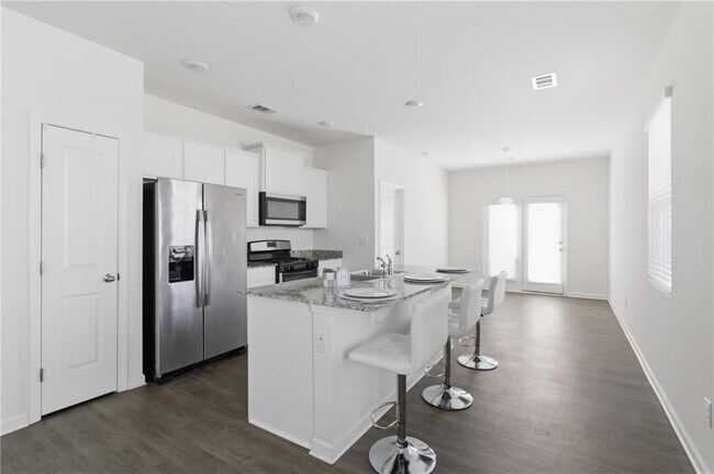 Foto del edificio - 5515 Foxglove Wy