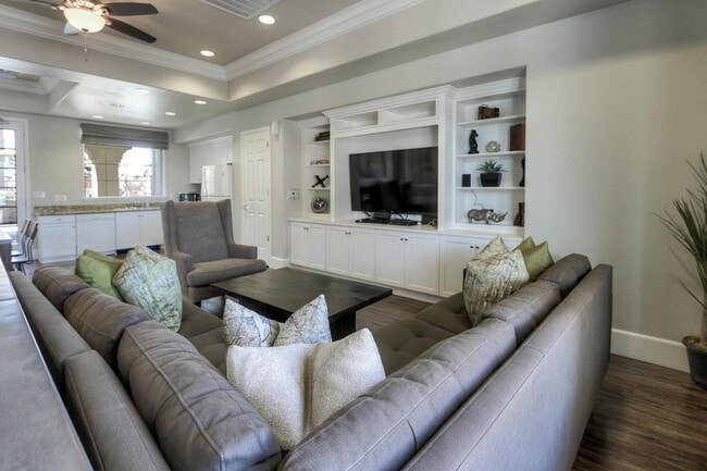 Building Photo - The Village at Henderson