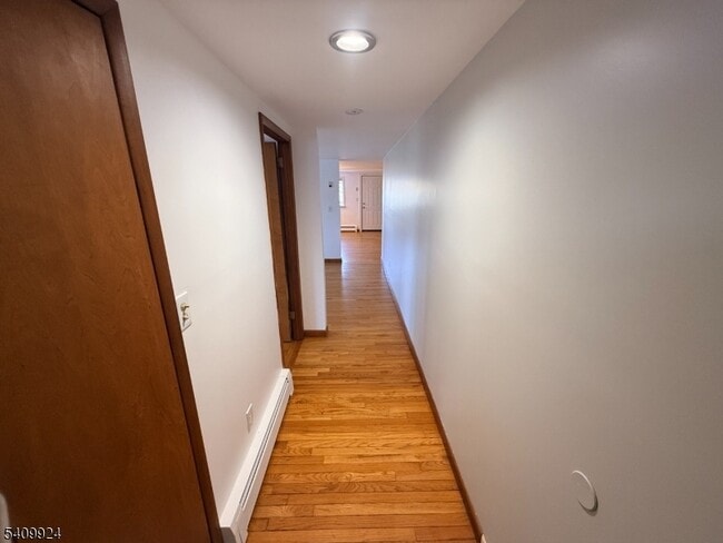 Building Photo - 237 Buena Vista Dr