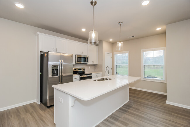 Building Photo - 851 Calvin Pk Dr
