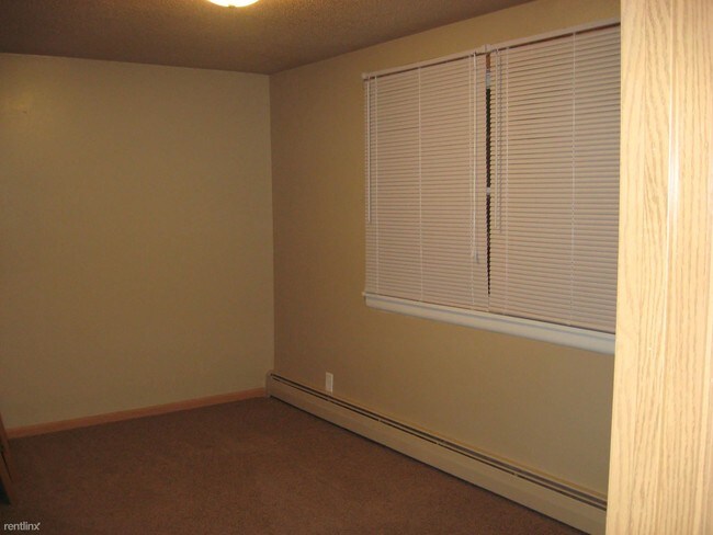 Building Photo - 1 br, 1 bath  - 331 S Lucas St Apt E