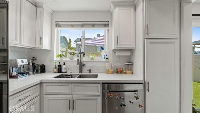 Building Photo - 6692 Palma Cir