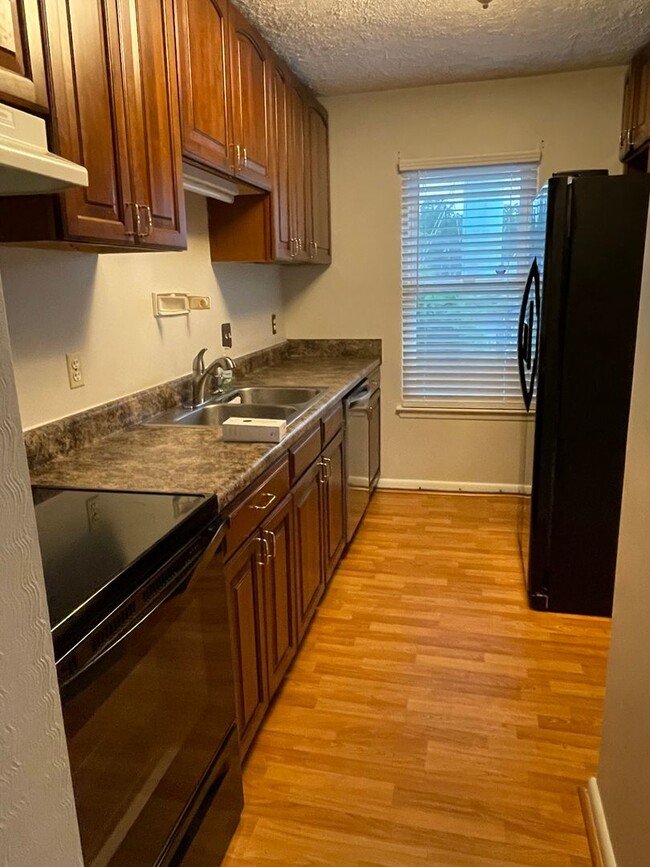 Available Now! 2 Bed, 1.5 Bath Townhome | ... - Available Now! 2 Bed, 1.5 Bath Townhome | ...