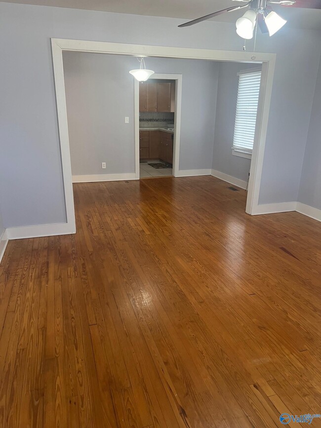 Foto del edificio - 1114 Stevens Ave NE