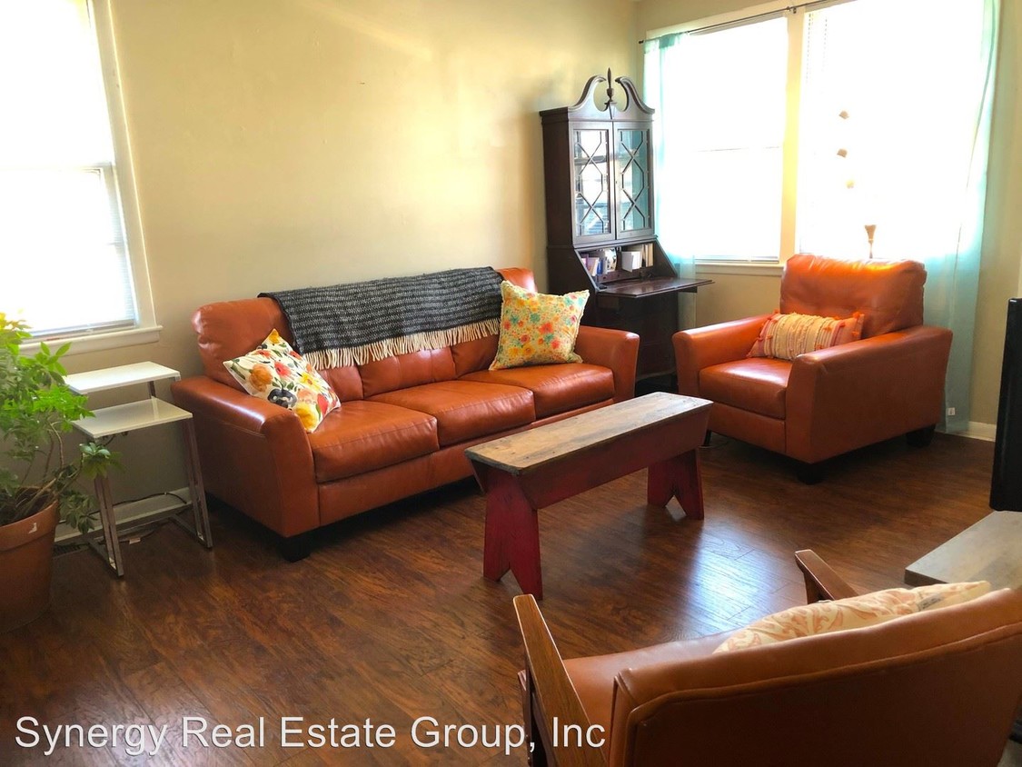 Foto principal - 3633 Redmon St