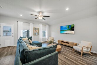 Building Photo - 2785 Eltonne Gardens Dr