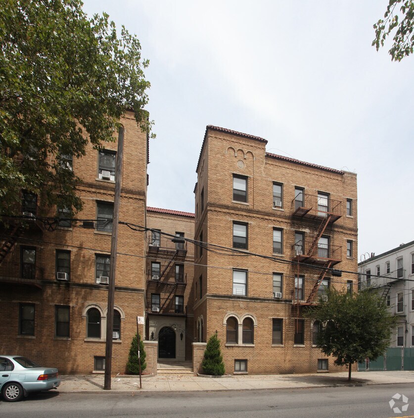 Building Photo - 65-05 Central Ave