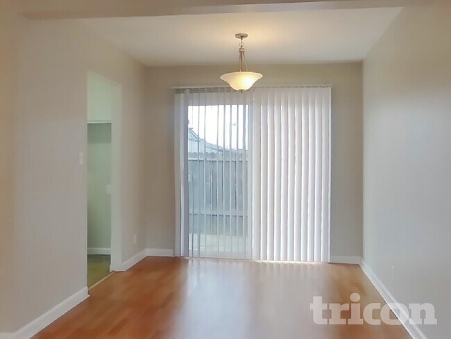 Building Photo - 362 Rio Del Mar