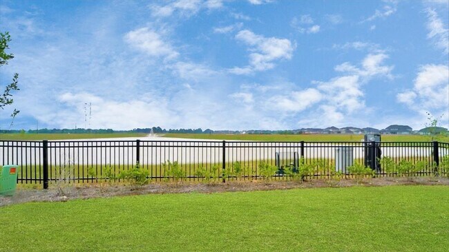 Building Photo - 4619 Aurora Gln Dr