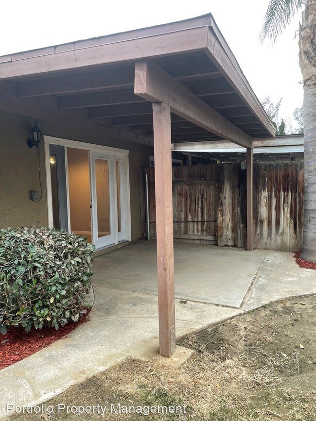 Building Photo - 3 br, 2 bath House - 2320 PINON SPRINGS CIR