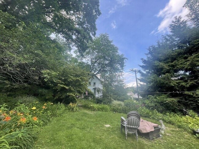 Foto del edificio - 1168 Grafton St