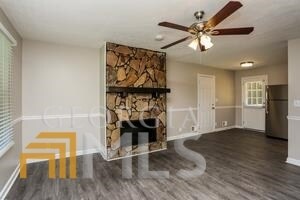Building Photo - 947 Rock Oak Ln
