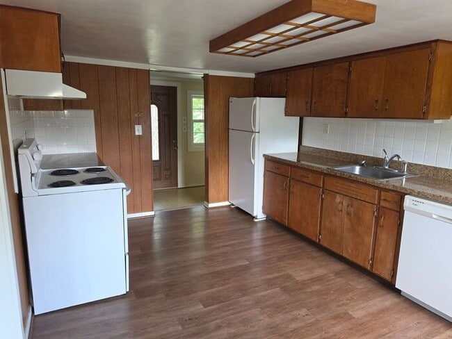 Building Photo - 2 bedroom unit in Berrien Springs