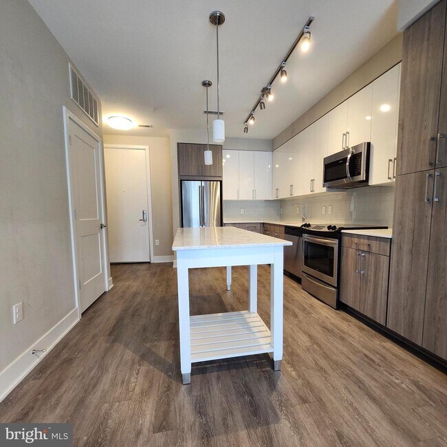 Foto del edificio - 145 Riverhaven Dr