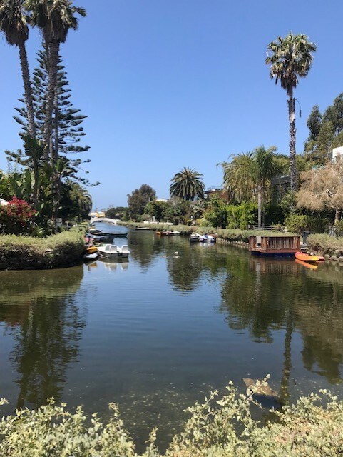 Canal Howland - 2501 Ocean Ave