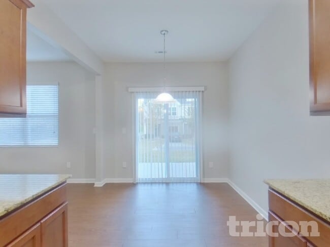 Building Photo - 2034 Aragon Lane