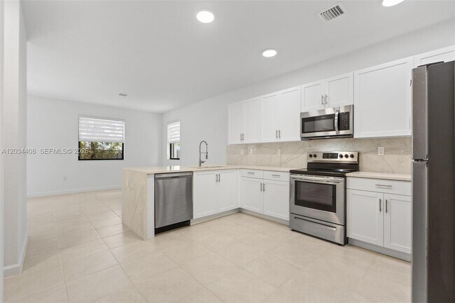 Building Photo - 13386 SW 287th St