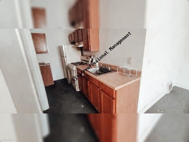 Foto del edificio - 1 br, 1 bath 4plex - 4270 Lapeer Rd Unit 2