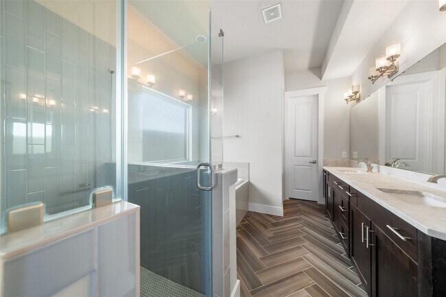 Foto del edificio - 1107 W 16th St