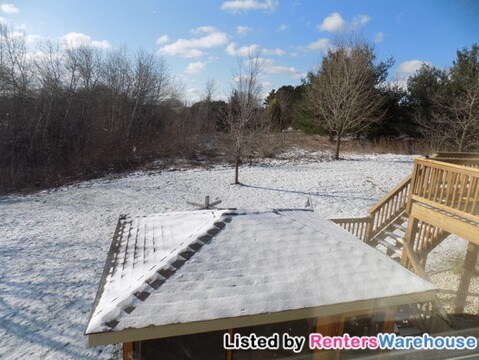 Building Photo - 435 Highland Vw