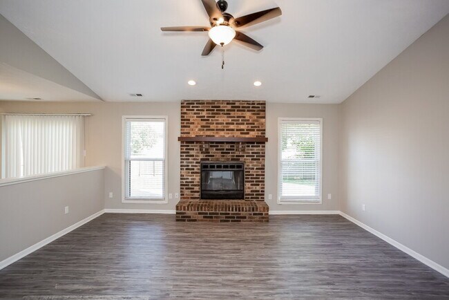 Foto del edificio - 6682 Dunsany Ct