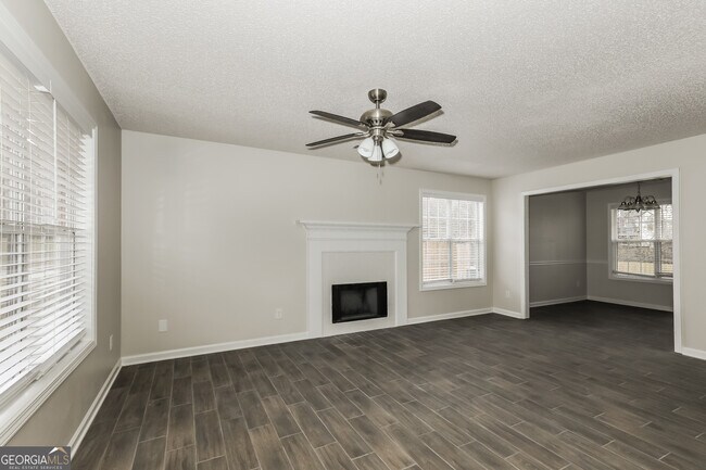 Building Photo - 1065 Garrison Ct