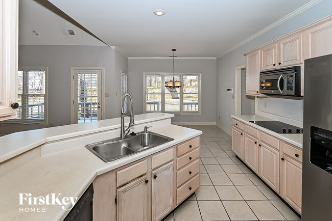 Building Photo - 1610 Saddle Glen Cove E