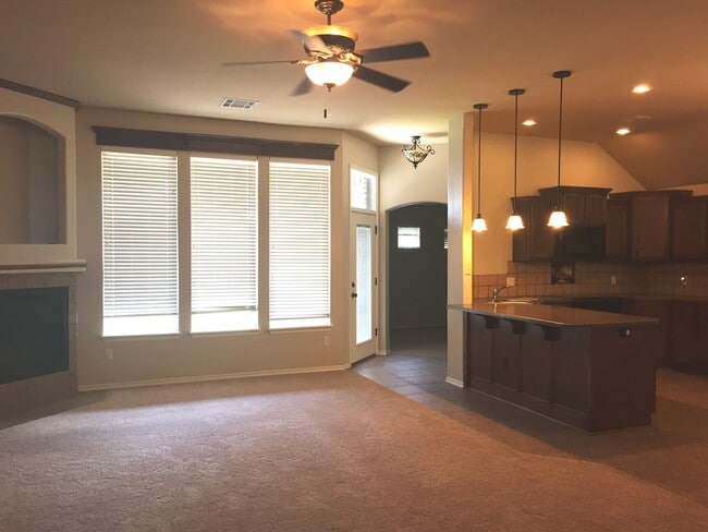 Building Photo - 16009 Bravado Pl
