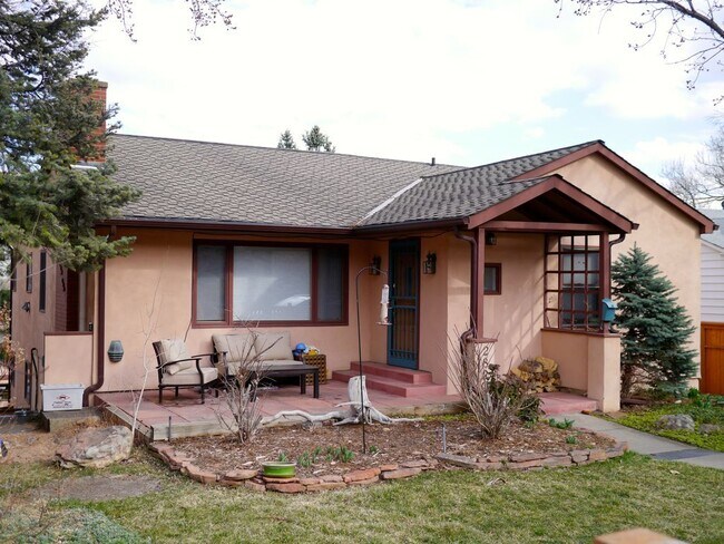 Foto del edificio - 4 Bed 2.5 Bath House One Block From North Boulder Park.