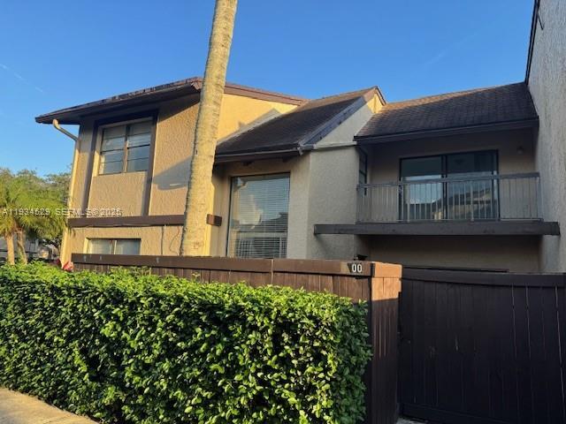 Building Photo - 1800 Bayberry Dr