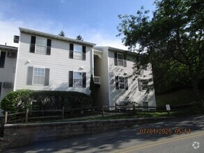 Building Photo - 28 Lexington Hills Rd