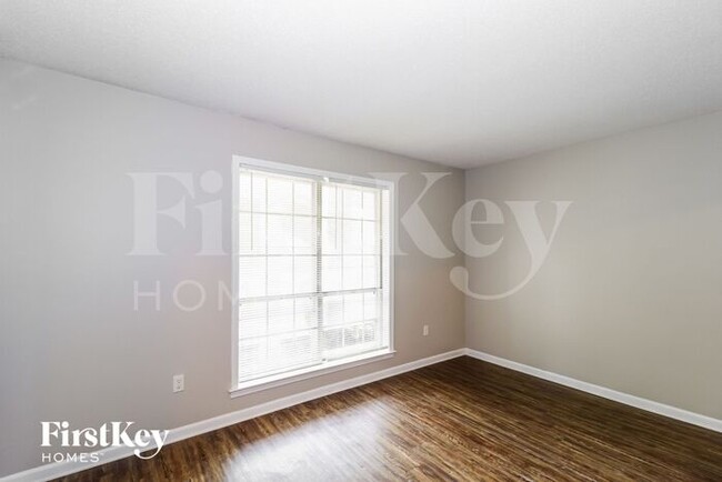Building Photo - 5239 Rolling Meadows Dr