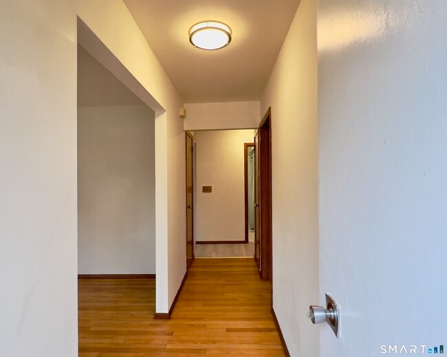 Building Photo - 2 Camden Rd