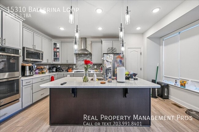 Building Photo - 15310 Ballerina Lp