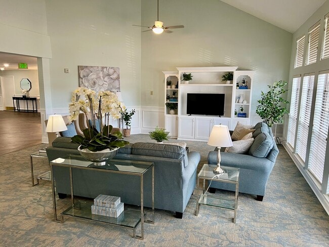 Building Photo - Kings Reserve Dallas - Active 55+
