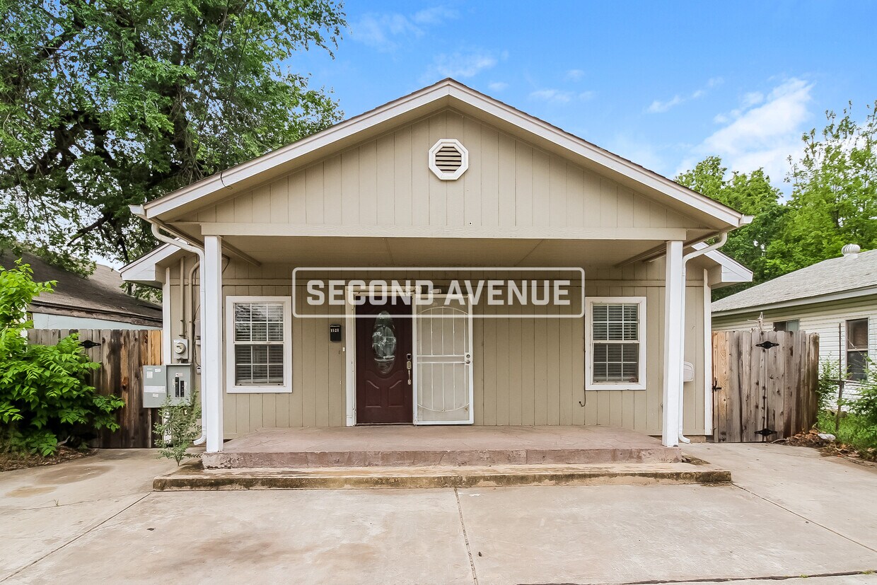 Foto principal - 1521 S Blackwelder Ave
